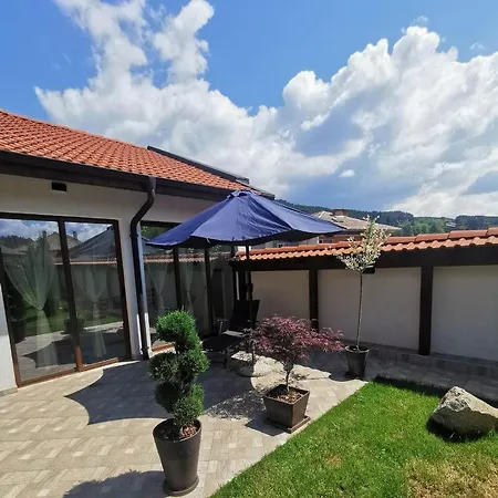 лиловата къща Дом отдыха *