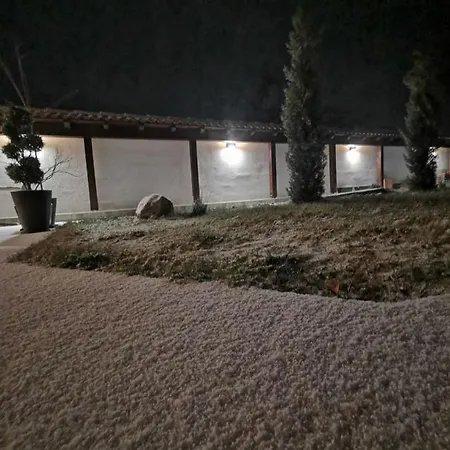 Vakantiehuis лиловата къща Kalofer