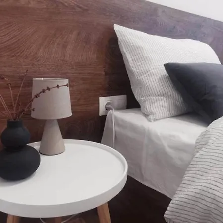 лиловата къща