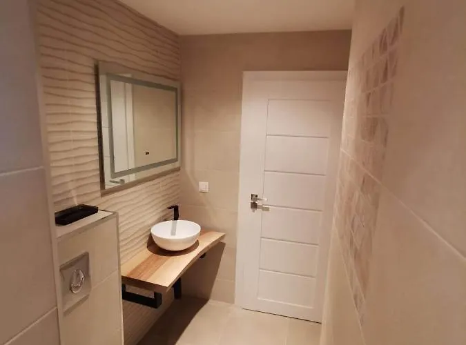 Feriehus лиловата къща *