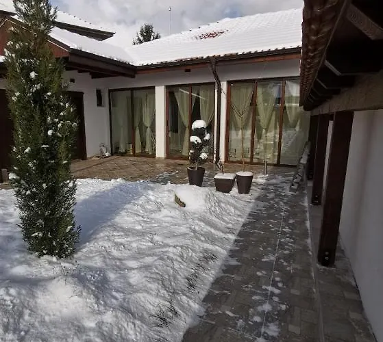 лиловата къща Σπίτι διακοπών Kalofer