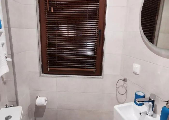 лиловата къща