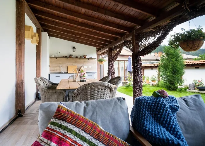 лиловата къща Feriehus