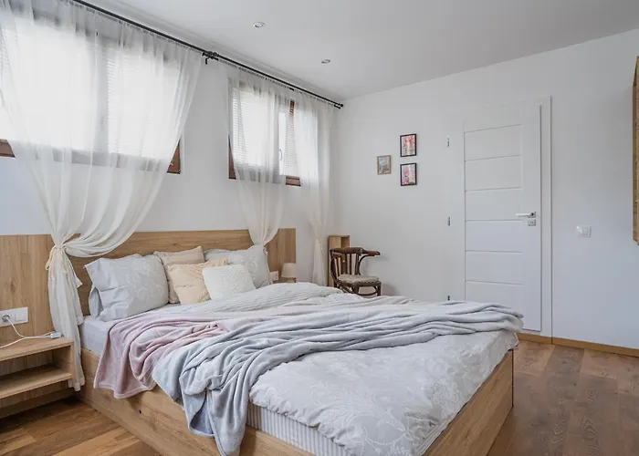 лиловата къща * Kalofer