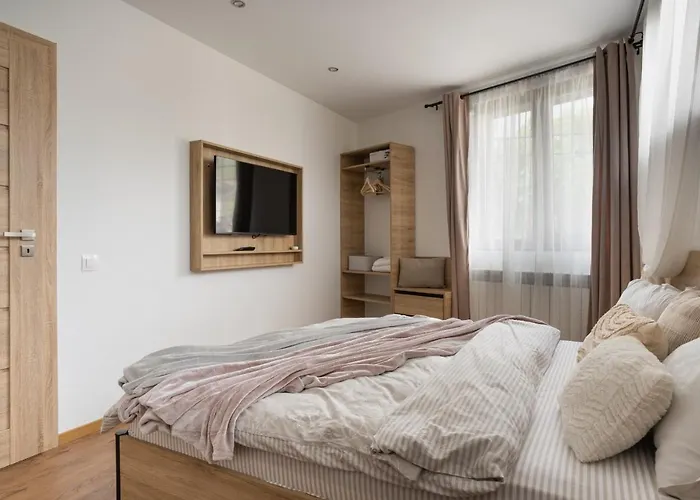 Feriehus лиловата къща *