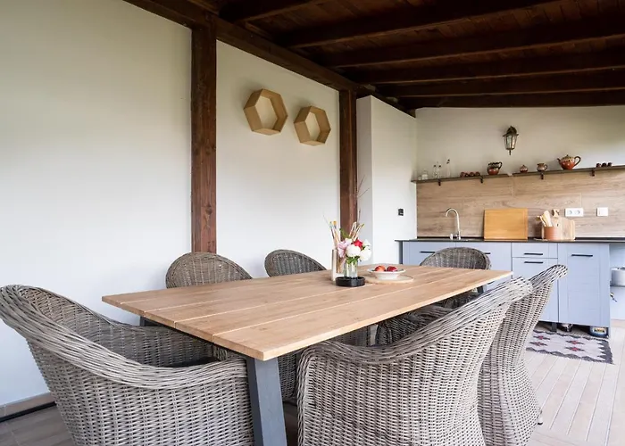 Feriehus лиловата къща